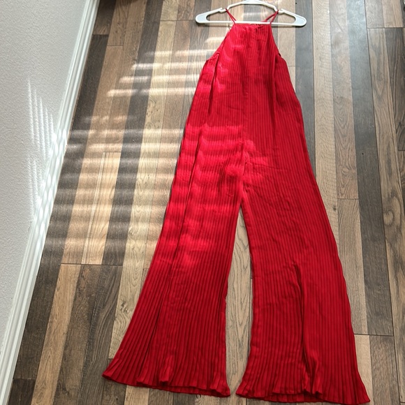 Zara Red Oversized Flowy Pleated High Neck Sleeveless Jumpsuit Size Small - Picture 3 of 16